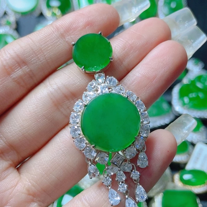 翡翠颈饰银S925镶嵌            