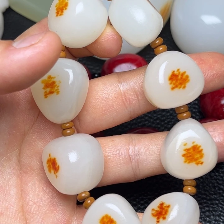 和田玉未镶嵌珠宝奇石