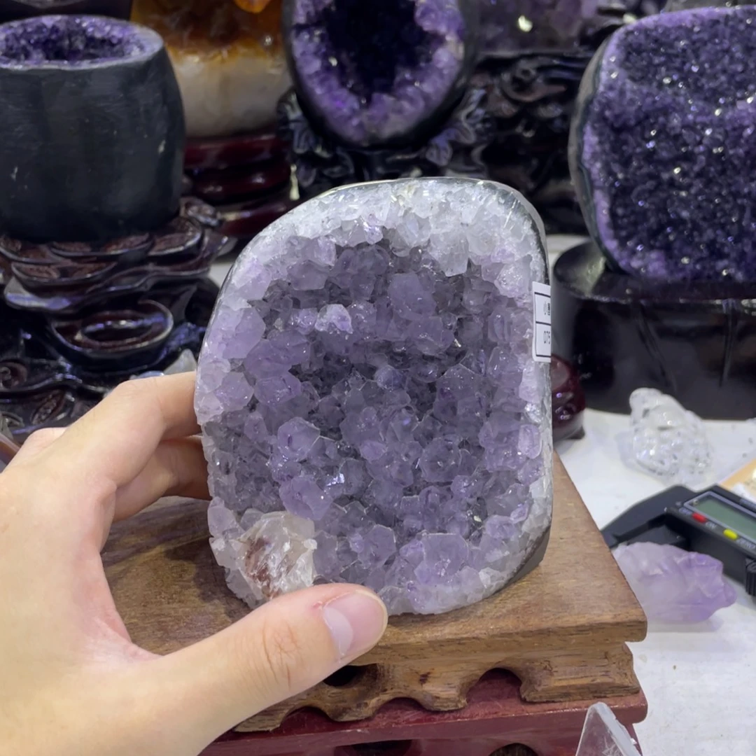珠宝半成品未镶嵌紫晶