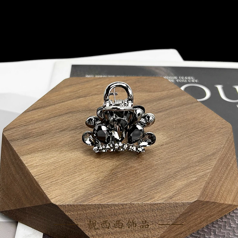 【LXX靓西西】334 轻奢高级感小皇冠时尚3厘米小抓夹