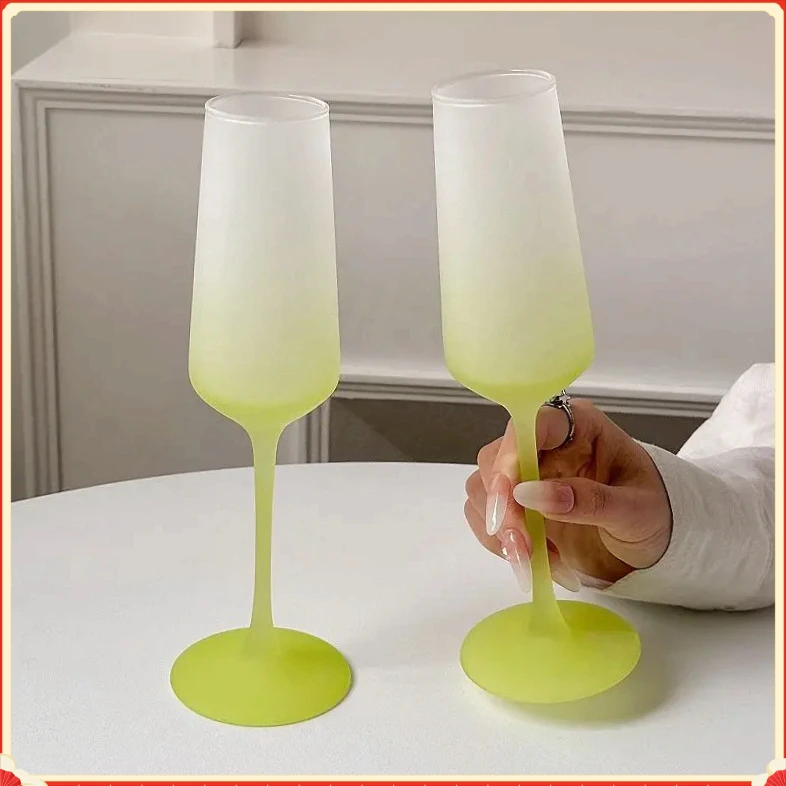 果汁杯复古磨砂绿小时代玻璃高脚鸡尾酒杯小众高级感香槟甜酒杯G