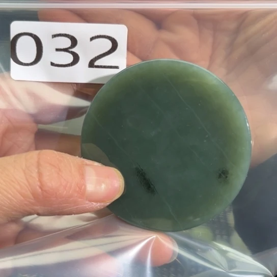 和田玉未镶嵌珠宝半成品