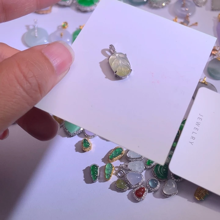 翡翠银S925镶嵌颈饰