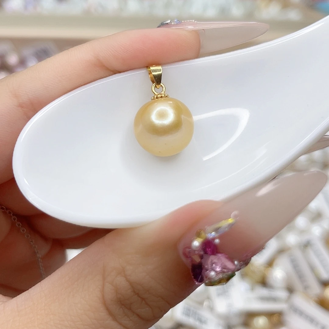 淡水珍珠合金吊坠(赠链)