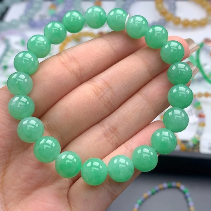 翡翠手镯未镶嵌翡翠