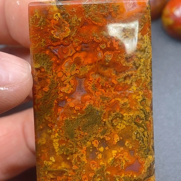 玛瑙/玉髓颈饰未镶嵌观*