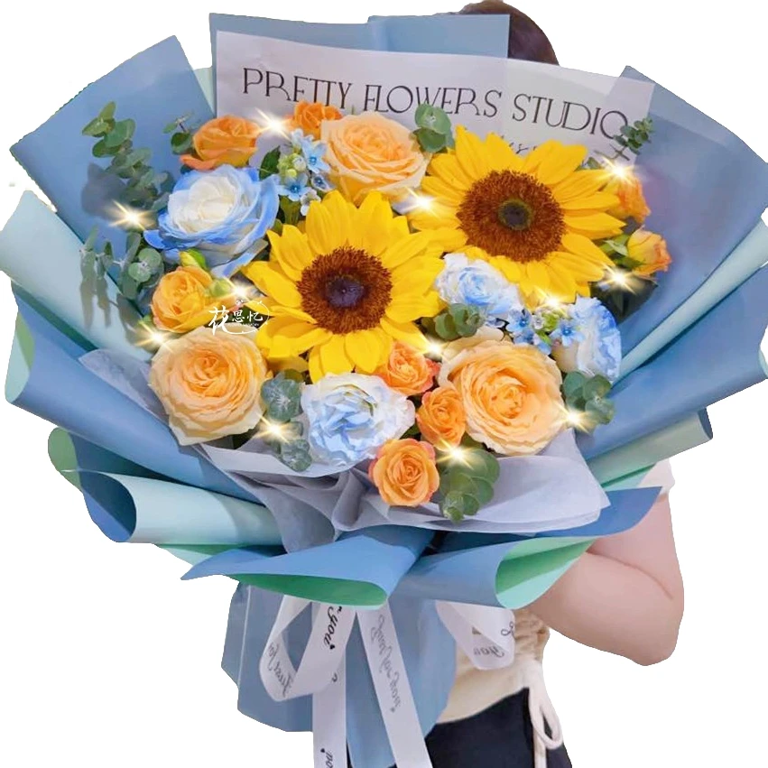 2向日葵4朵玫瑰（喷色）