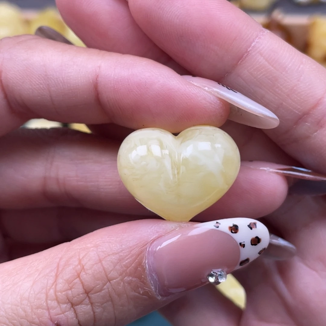 裸石琥珀未镶嵌蜜蜡