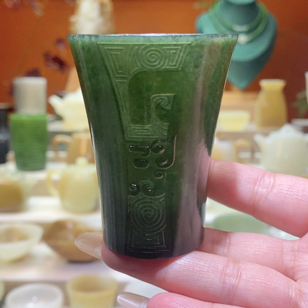 未镶嵌和田玉摆件和田玉青玉仿古杯