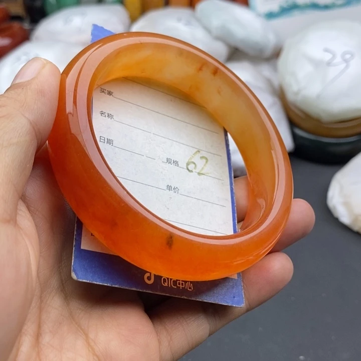 石英质玉未镶嵌手镯