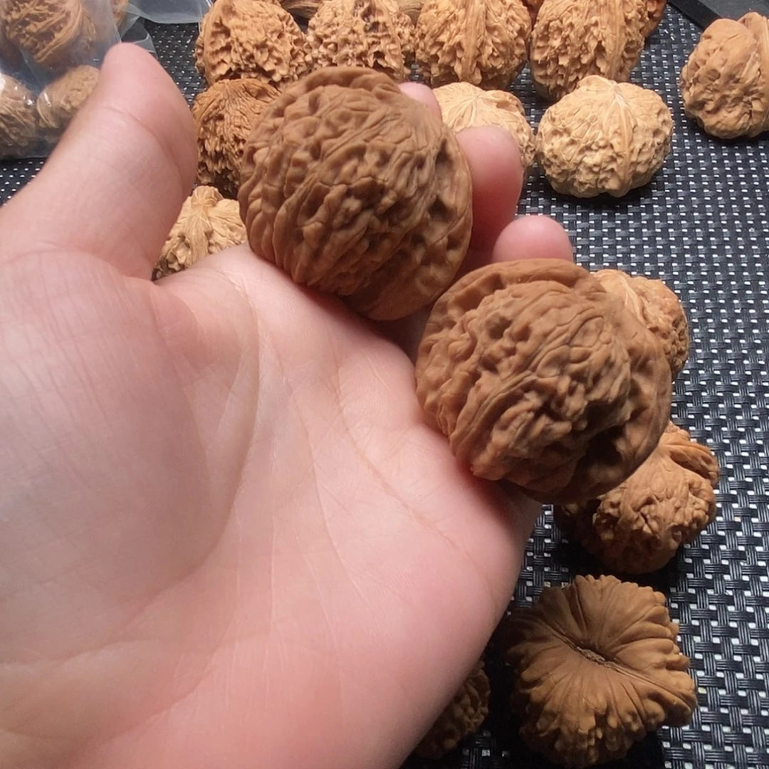 明***天吊坠文玩核桃核桃