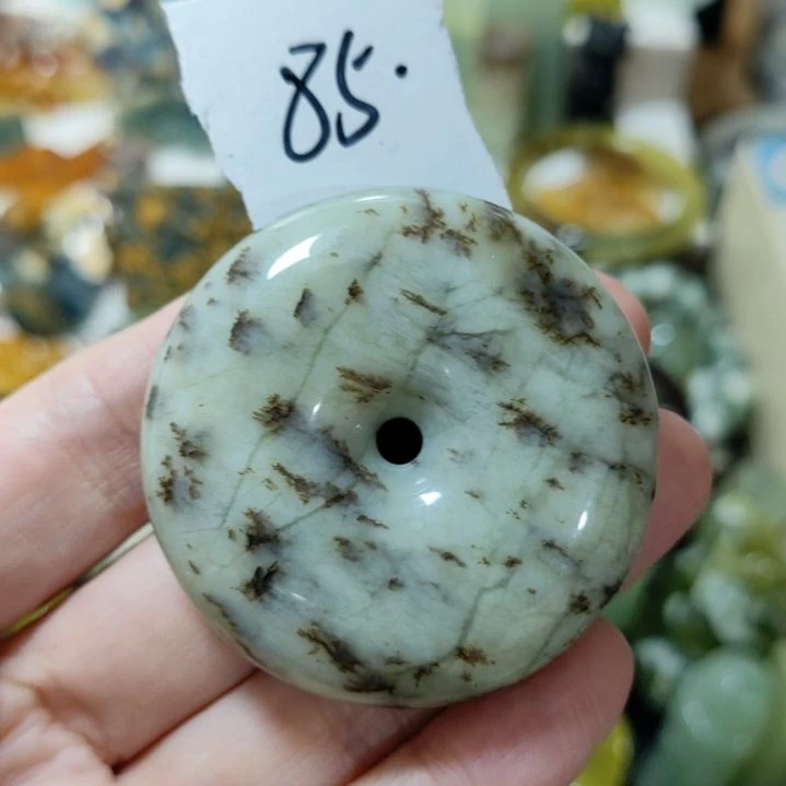 岫玉未镶嵌平安扣