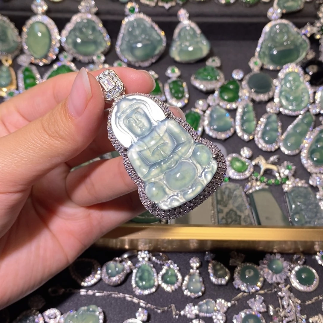 可***米翡翠未镶嵌颈饰分两单