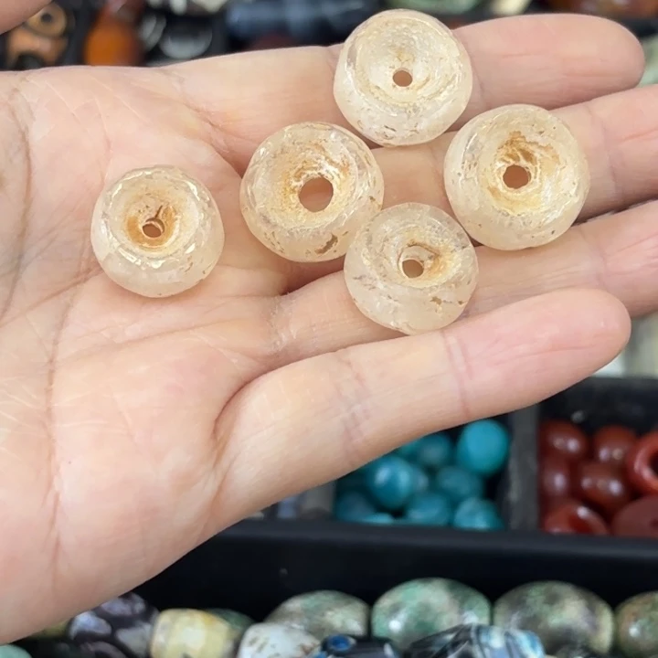 圣***藏未镶嵌颈饰玛瑙/玉髓