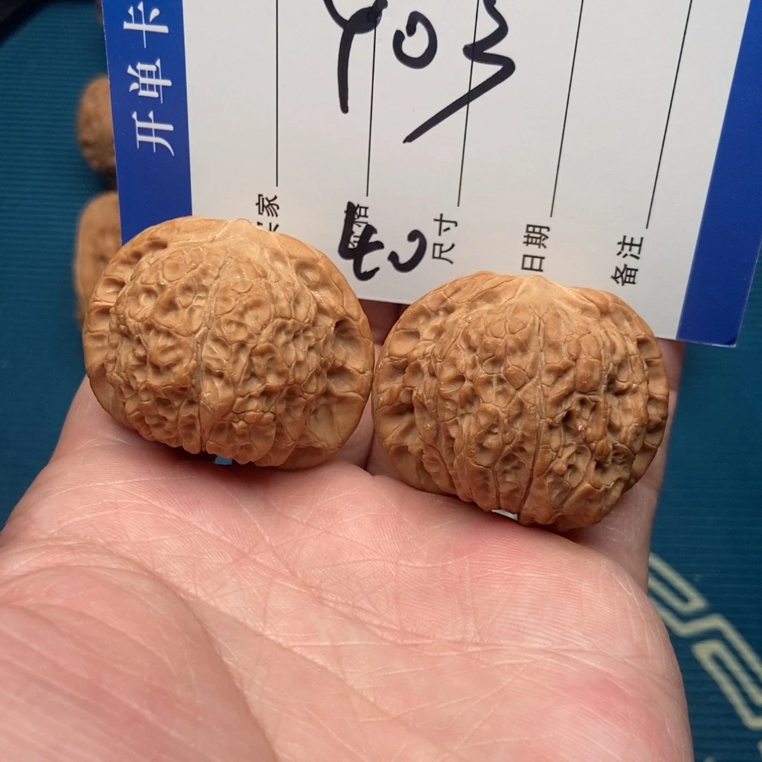把件文玩核桃血麒麟