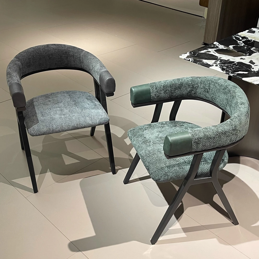 【亚瑟餐椅简约】意式极简扶手餐椅设计师款家用商用民宿椅子布艺