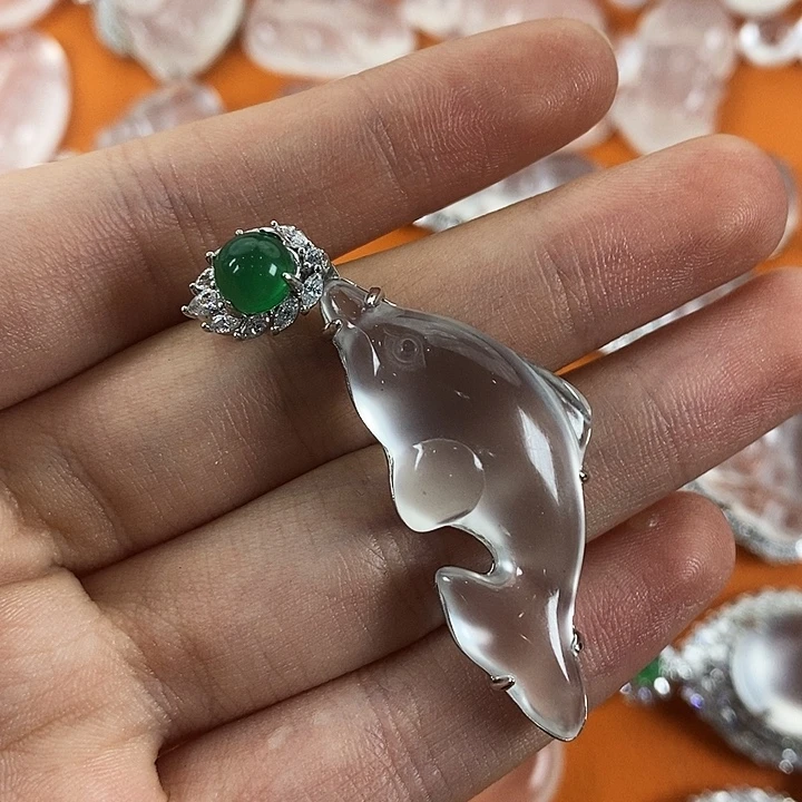 石英质玉银S925镀金镶嵌颈饰