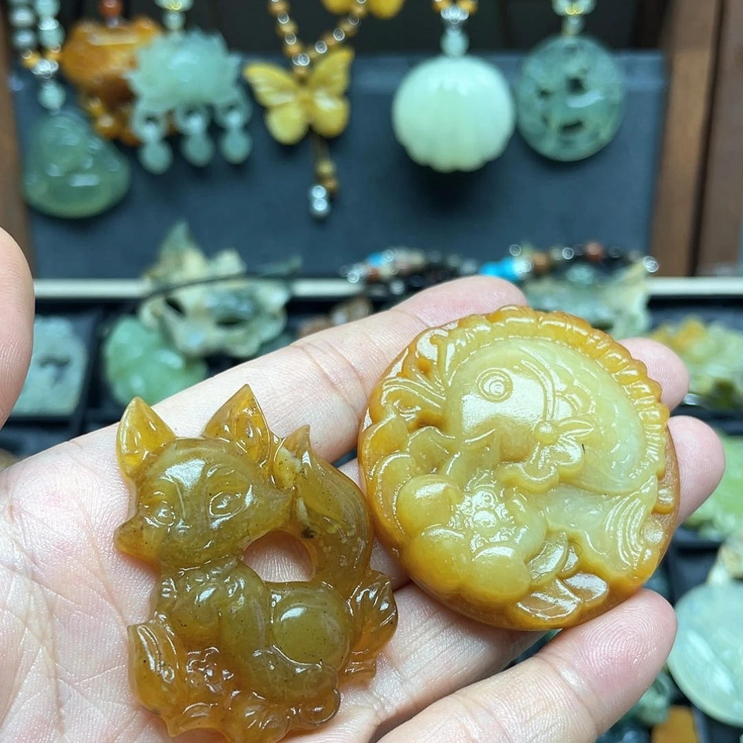 未镶嵌蛇纹石玉颈饰