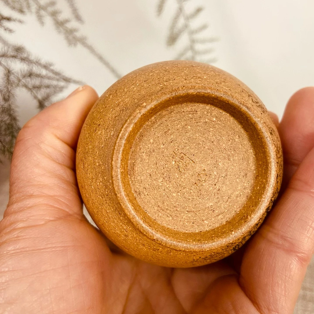段泥主人杯，容量150，刻山中何事