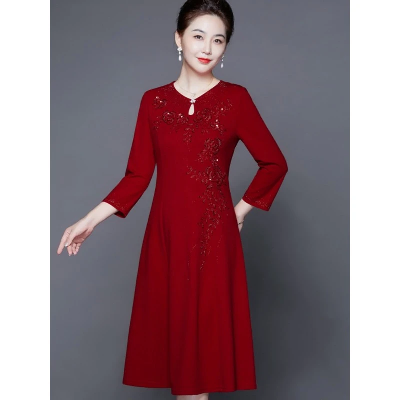 春秋新款裙子高贵洋派妈妈婚礼礼服高档连身裙年轻款喜婆婆婚宴装