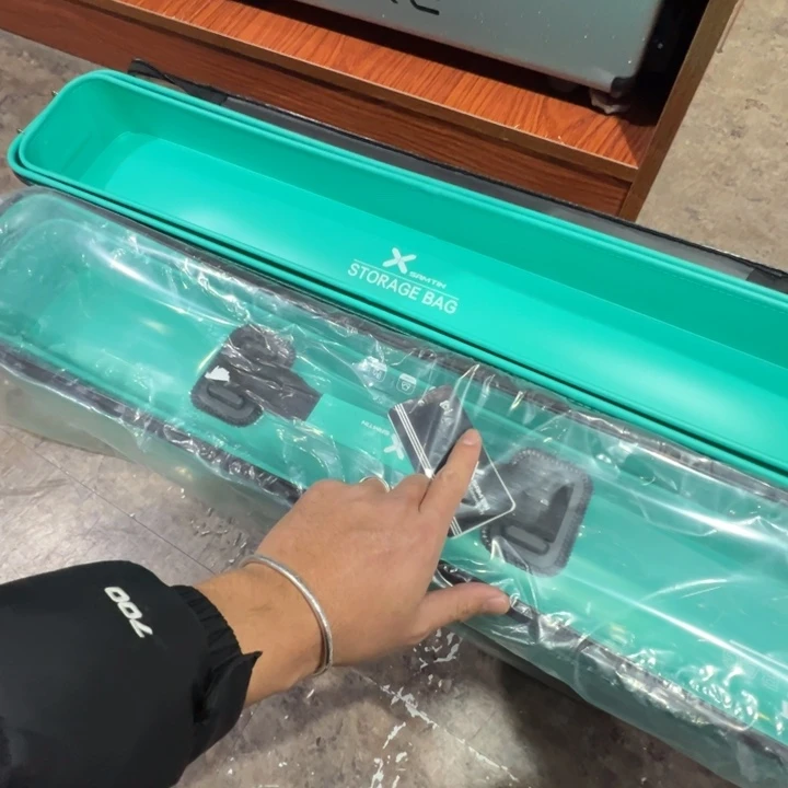 雷臣蓝色浮漂线组收纳盒，夹层有点瑕疵