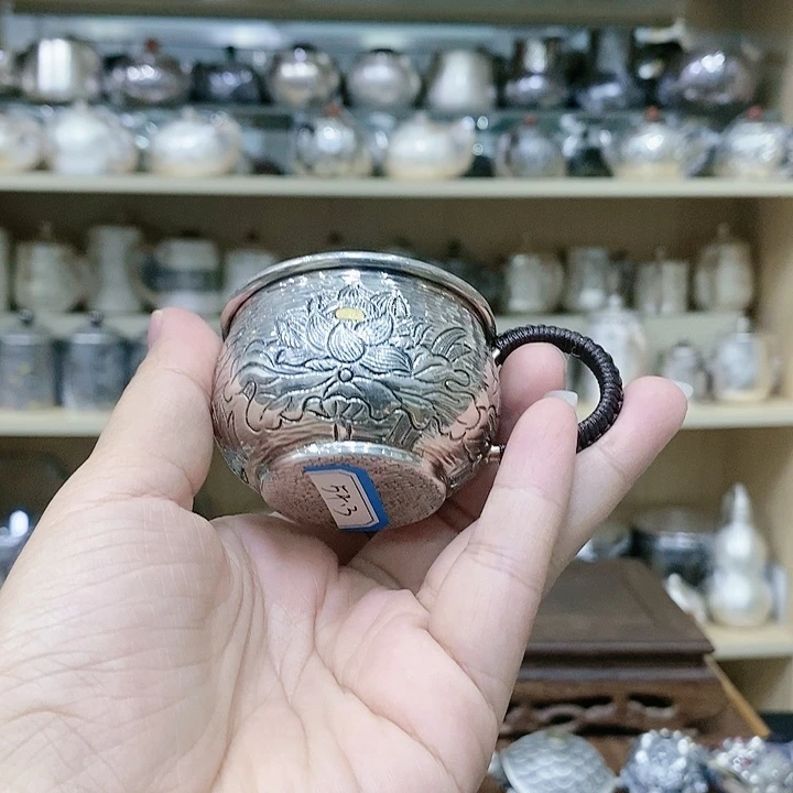 茶盏荷花图主人杯