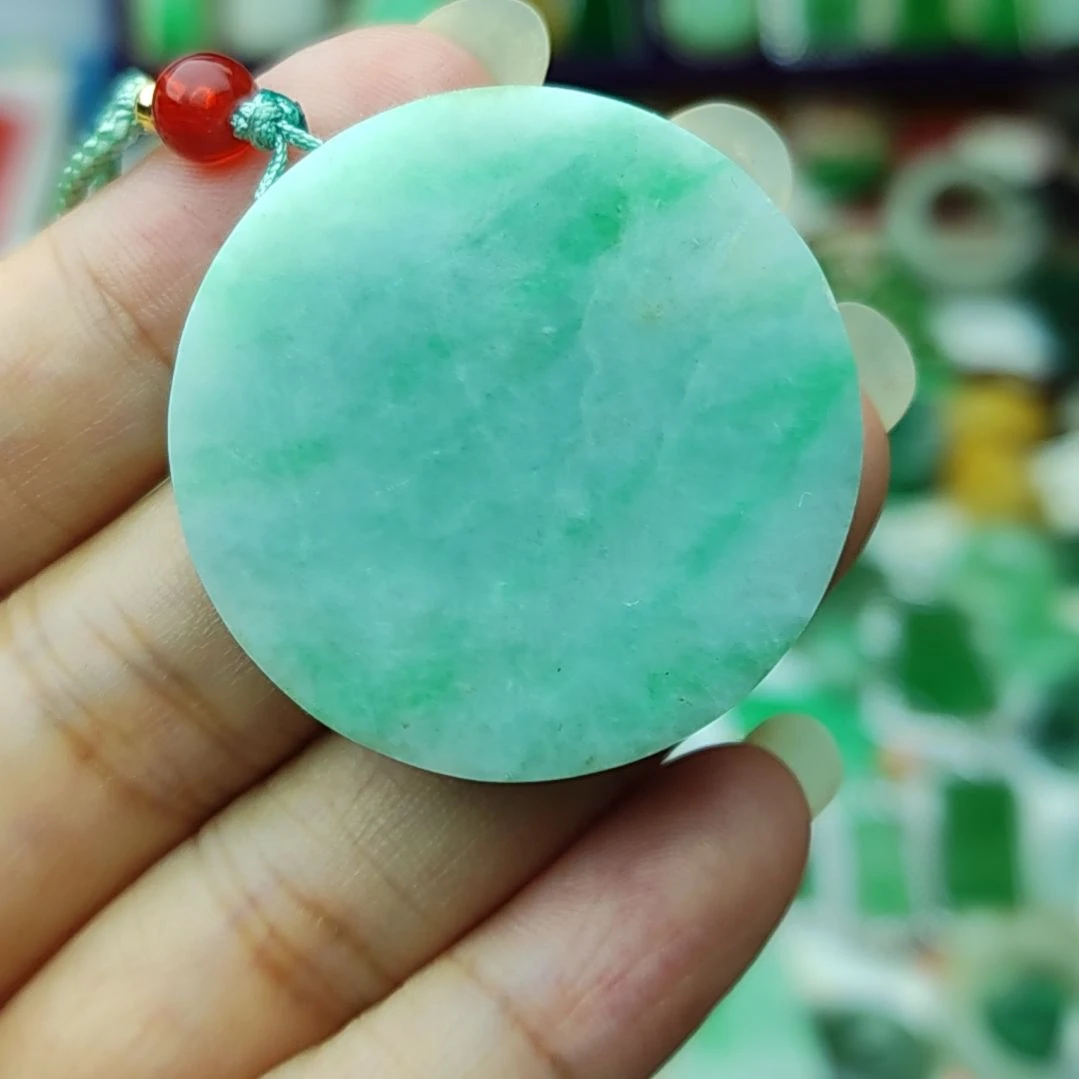翡翠未镶嵌颈饰29