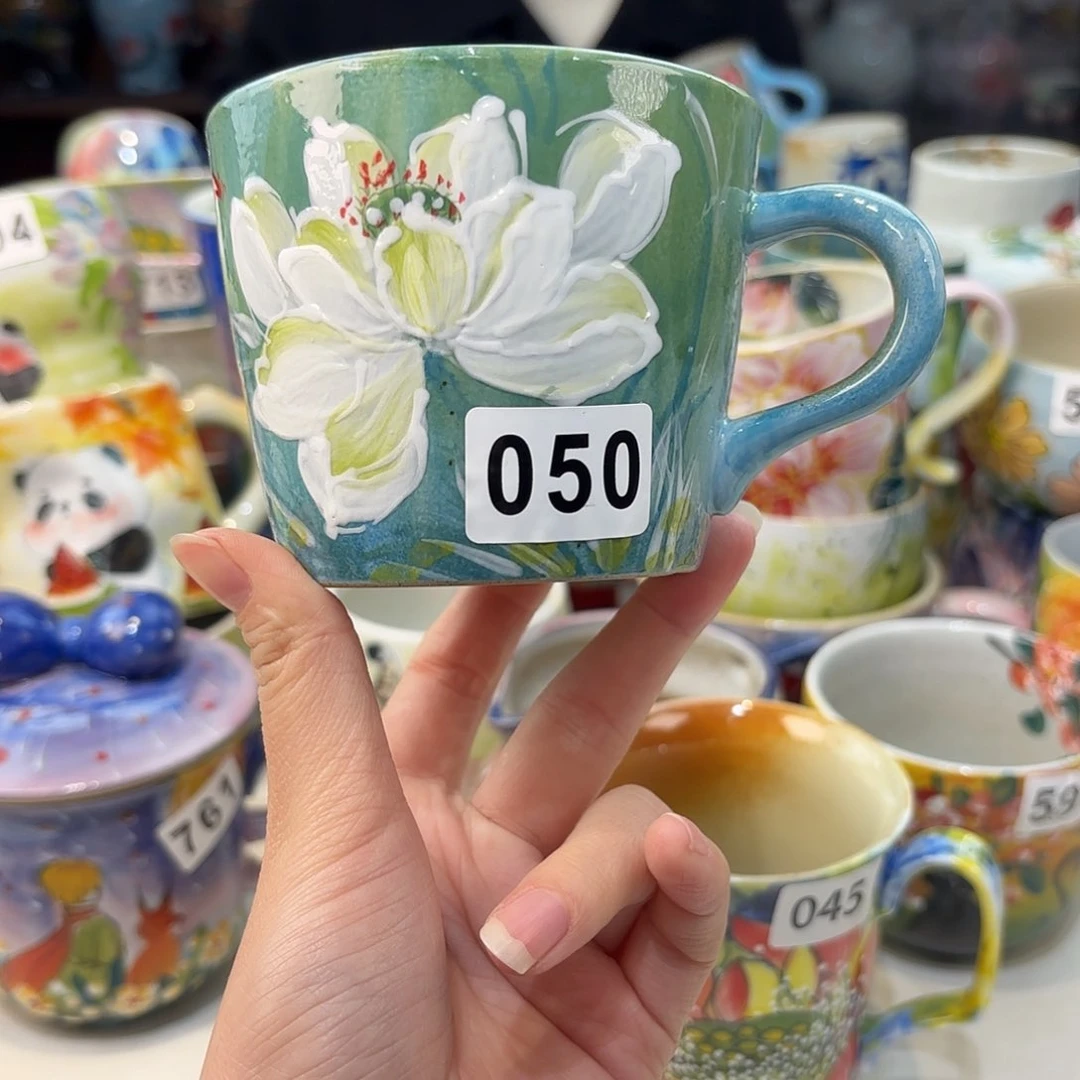 瓷片兔兔好可爱呀打