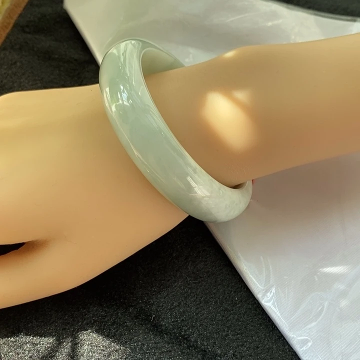 翡翠未镶嵌手镯12578055