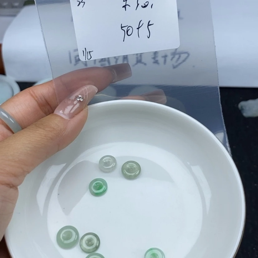 【闪购商品】翡翠颈饰未镶嵌乐*