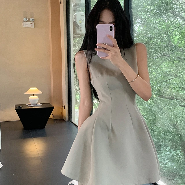 气质收腰黑色连衣裙女夏季修身显瘦背心裙白色A字裙高级感短裙子