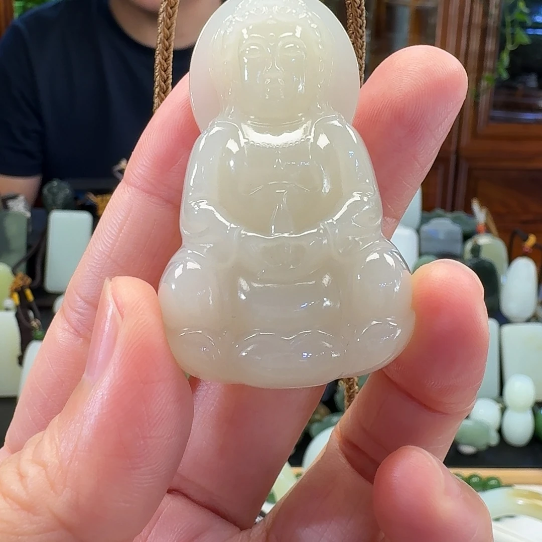 颈饰未镶嵌和田玉