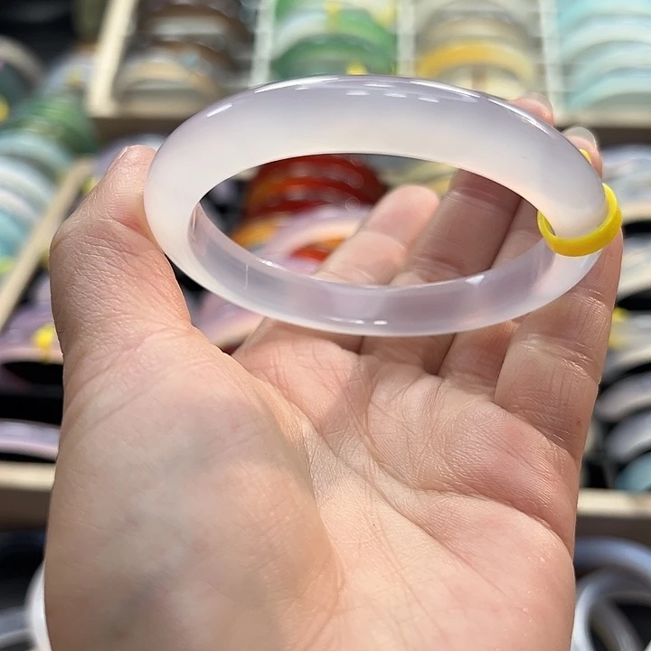 玛瑙/玉髓手镯未镶嵌笑****