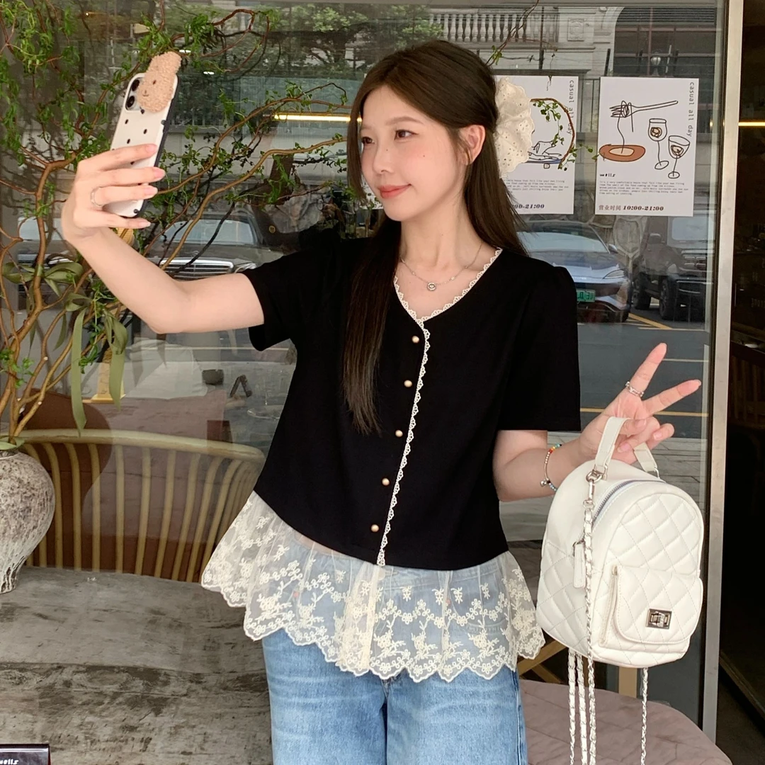 大码胖MM甜美减龄蕾丝拼接短袖衬衫上衣女夏法式高级感出游服装女
