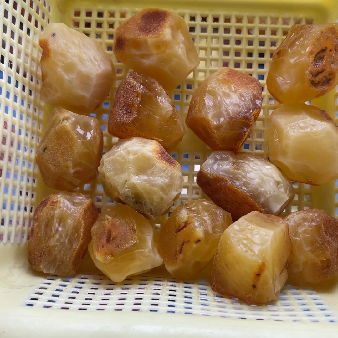 定制琥珀未镶嵌蜜蜡