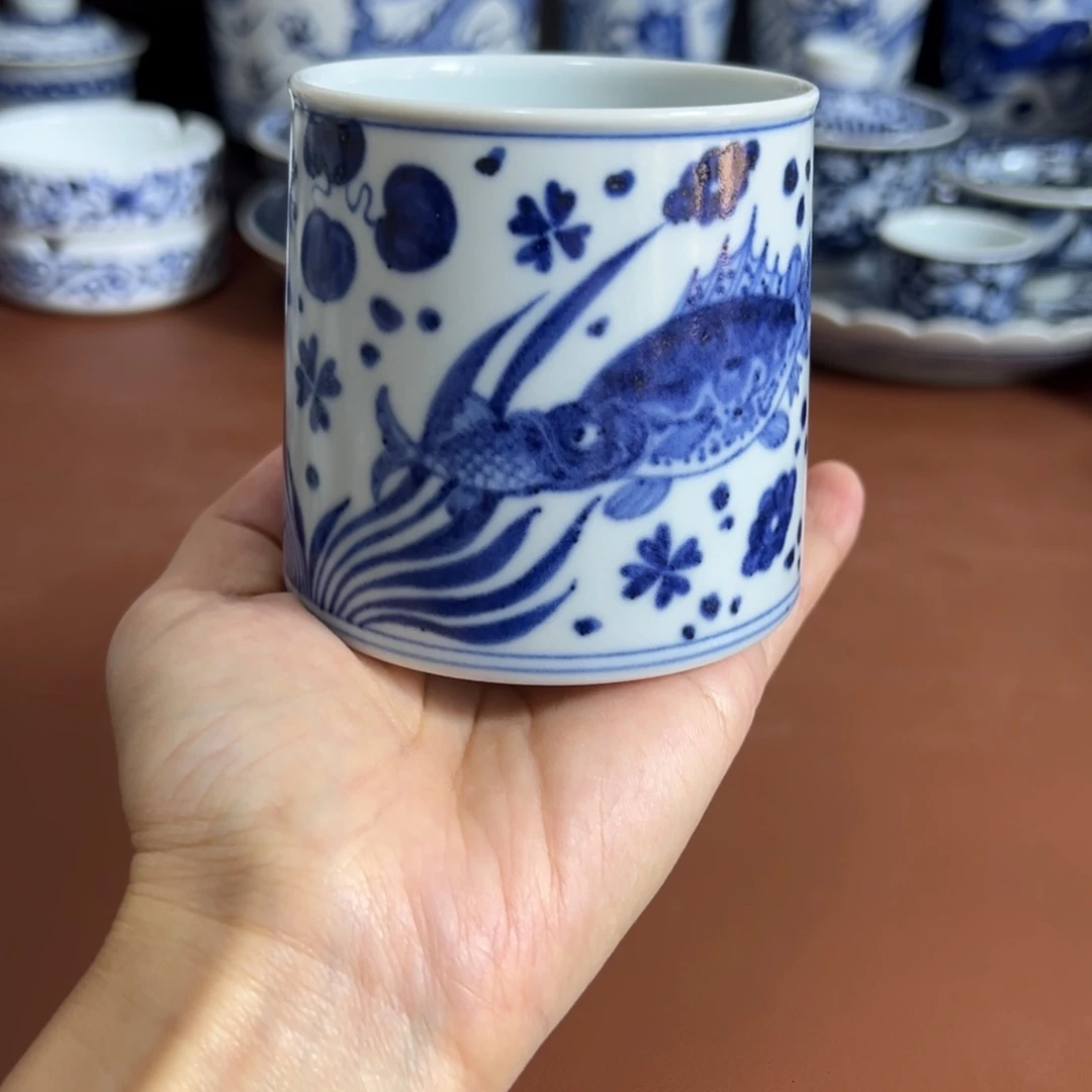 景德镇纯手工手绘鱼藻威士忌杯