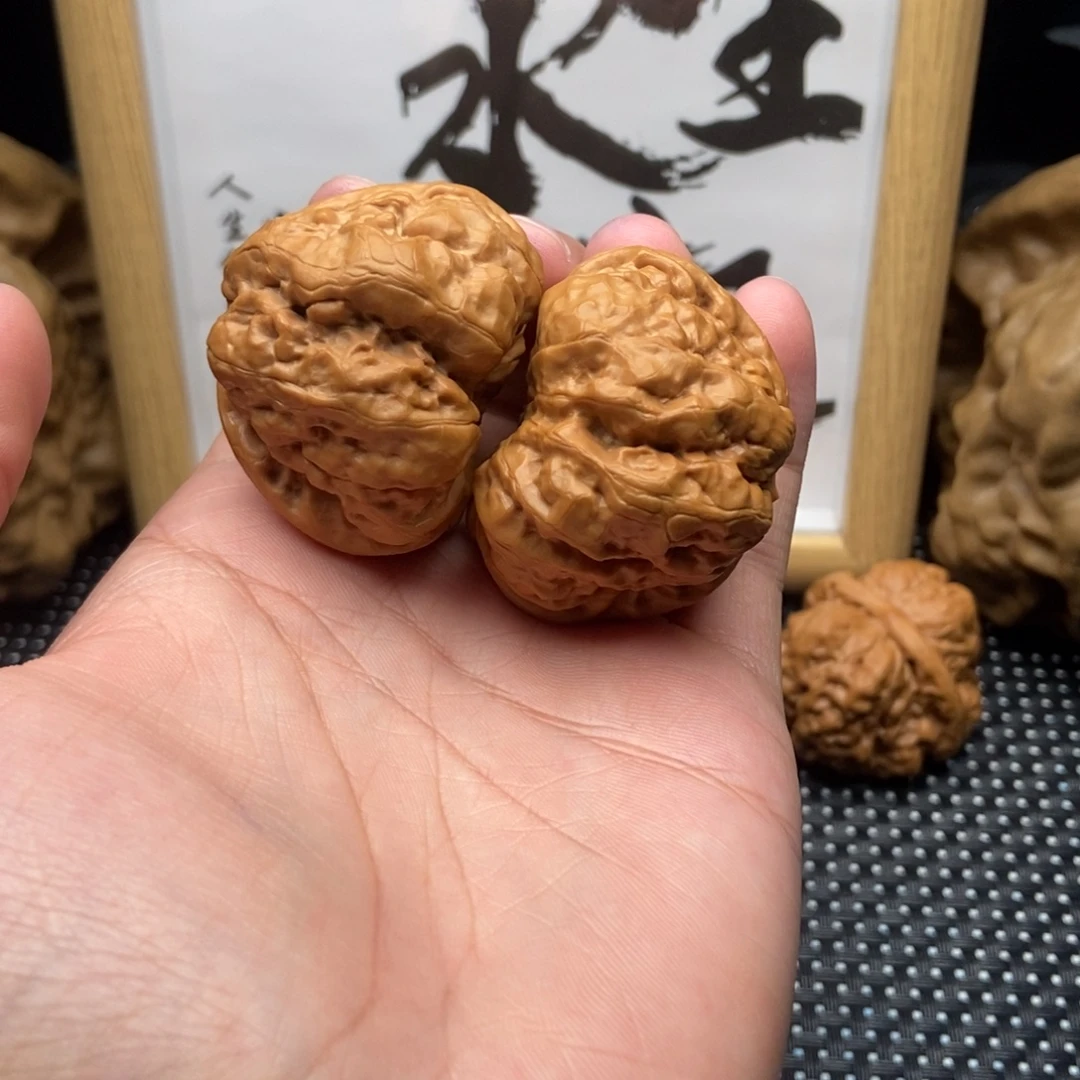 文玩核桃吊坠45蛤蟆头
