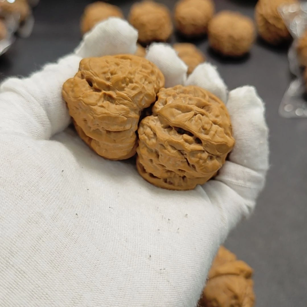 唔**西文玩核桃蛤蟆头四二