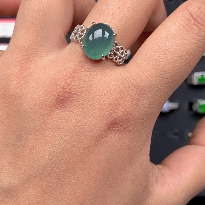 翡翠未镶嵌戒指戒指有色线