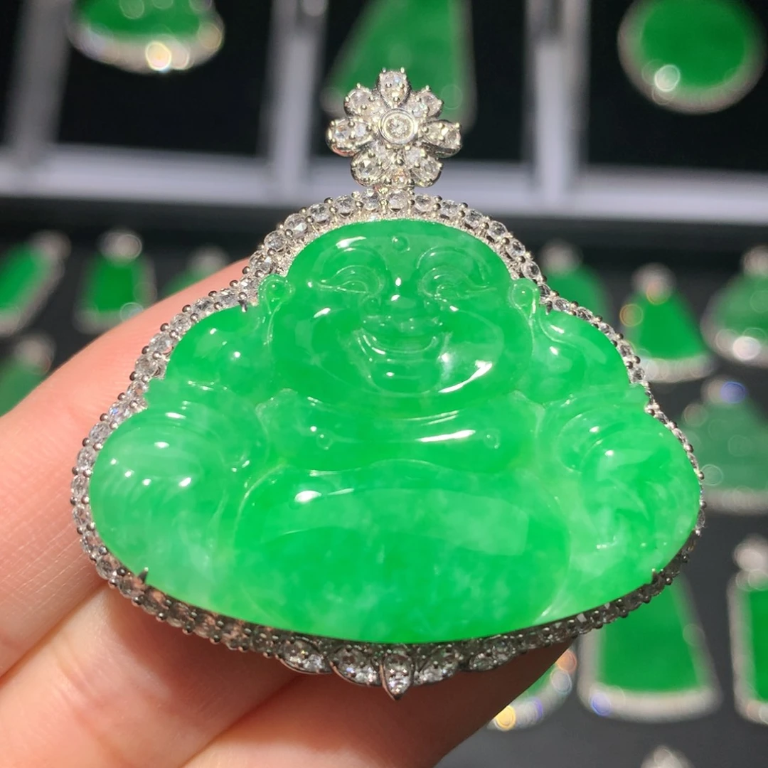 翡翠颈饰18K金镶嵌翡翠