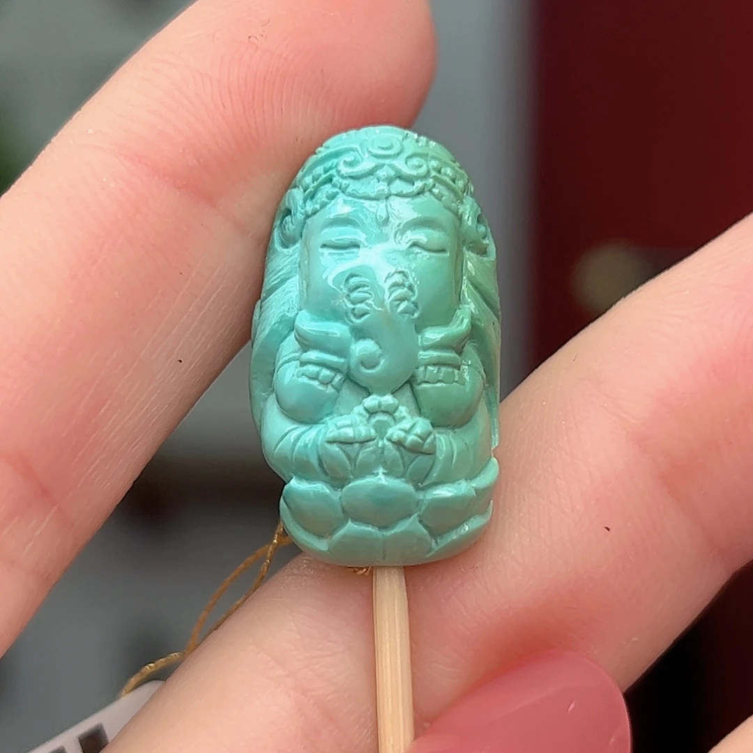 绿松石未镶嵌珠宝奇石