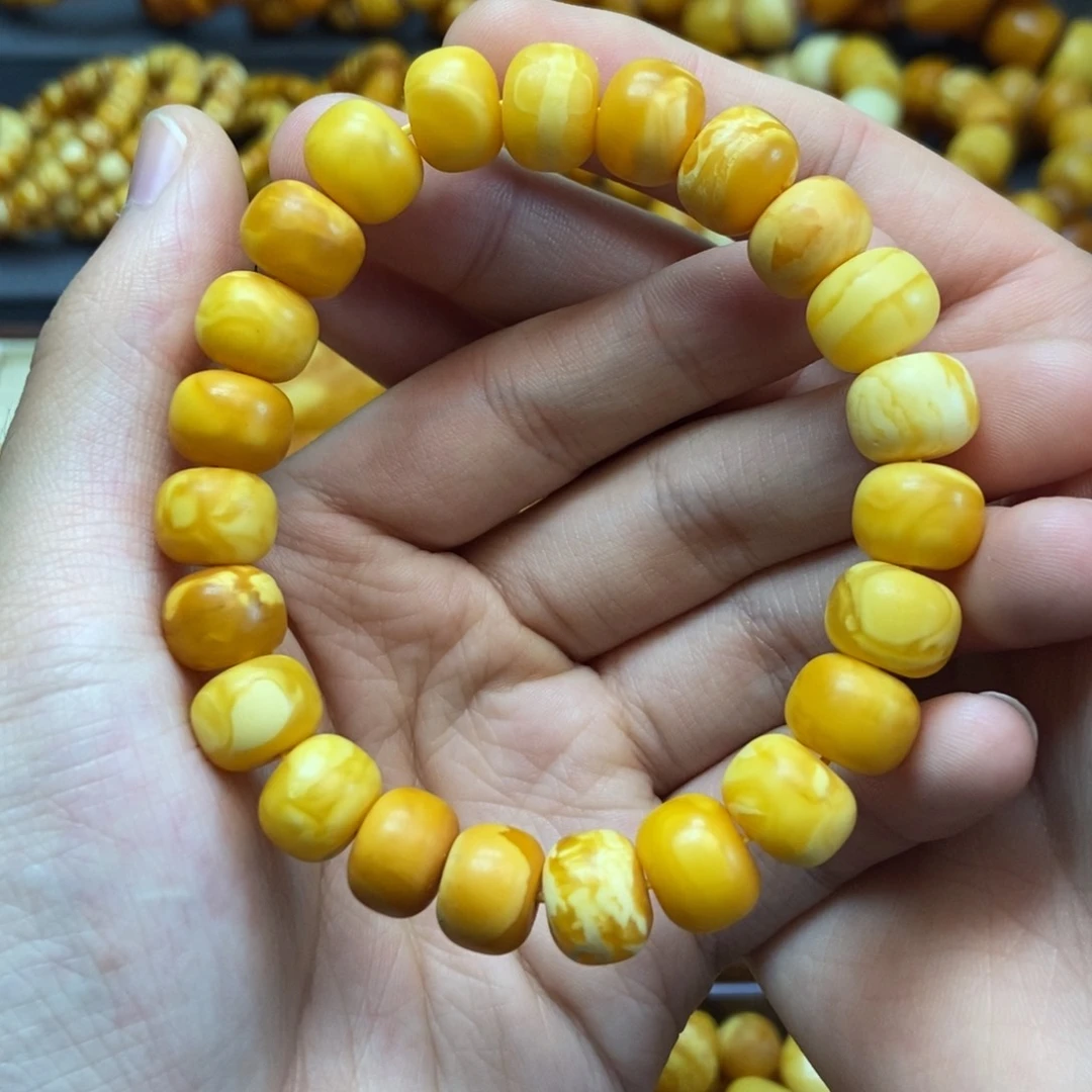 蜜蜡未镶嵌珠宝奇石