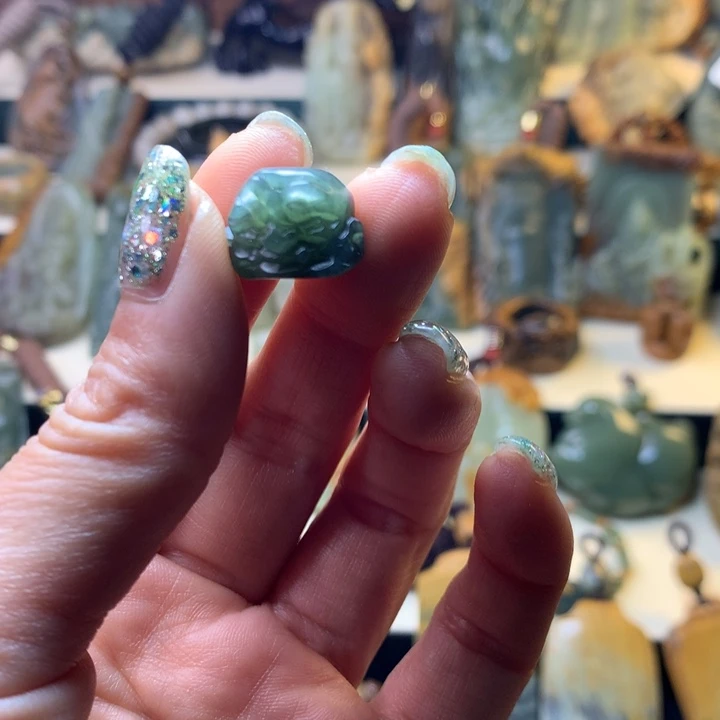 岫岩河磨玉（透闪石质玉）未镶嵌颈饰