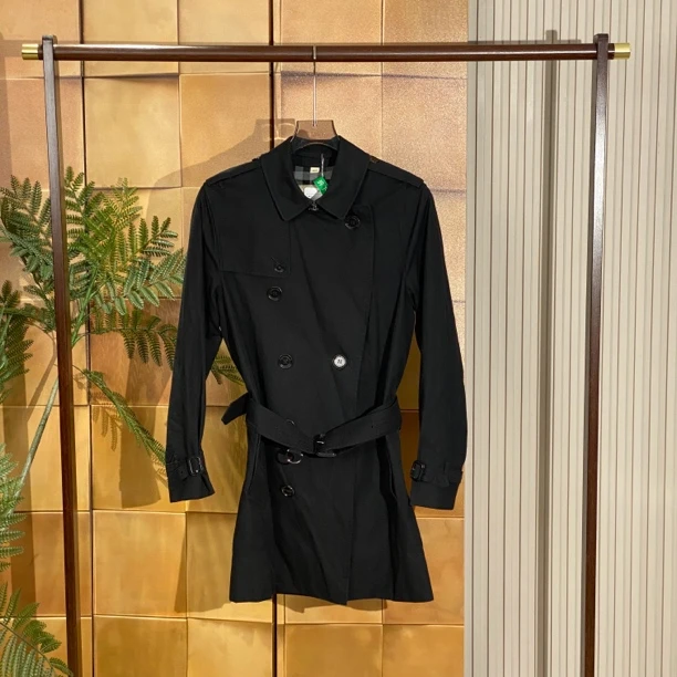 Burberry 伦敦黑色内里格纹双排扣腰带风衣/46码/99新/23824