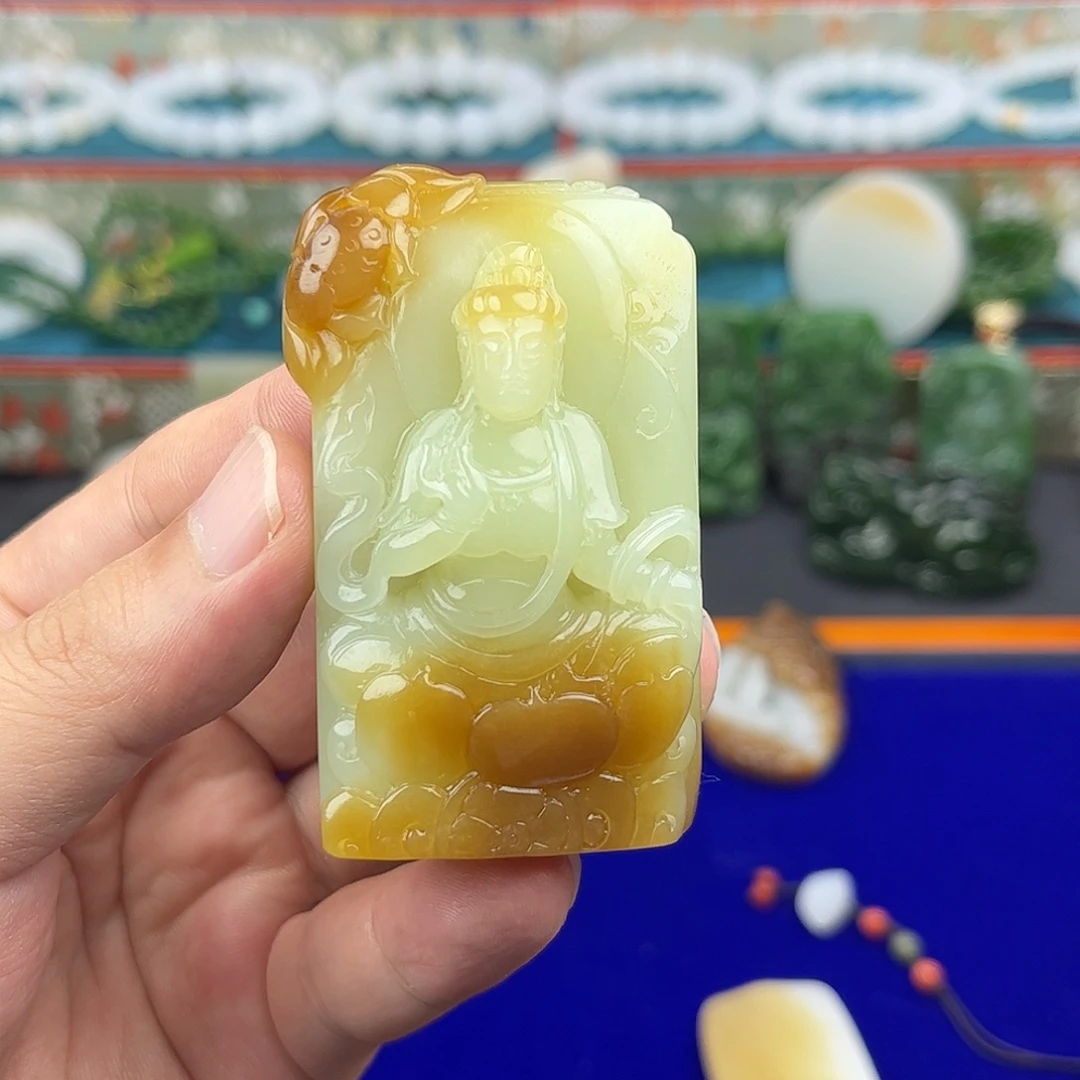 天***子未镶嵌和田玉挂件