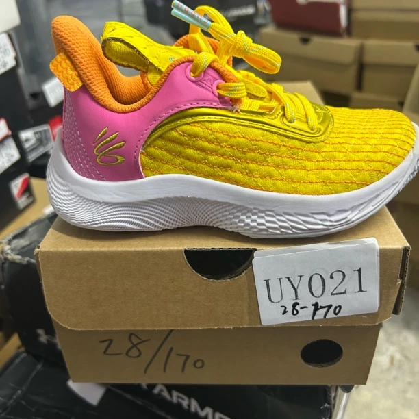 安德玛断号-运动鞋-UY021