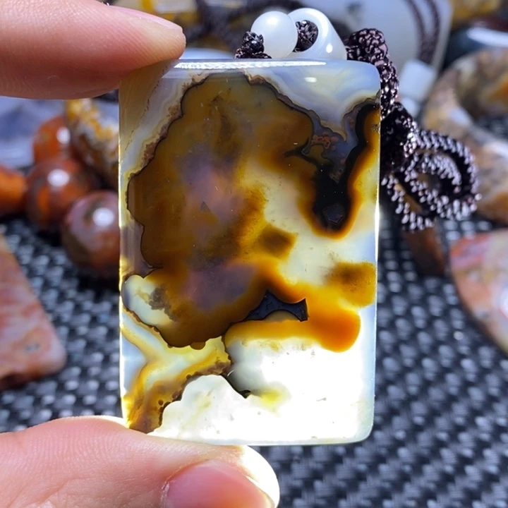 玛瑙/玉髓颈饰未镶嵌
