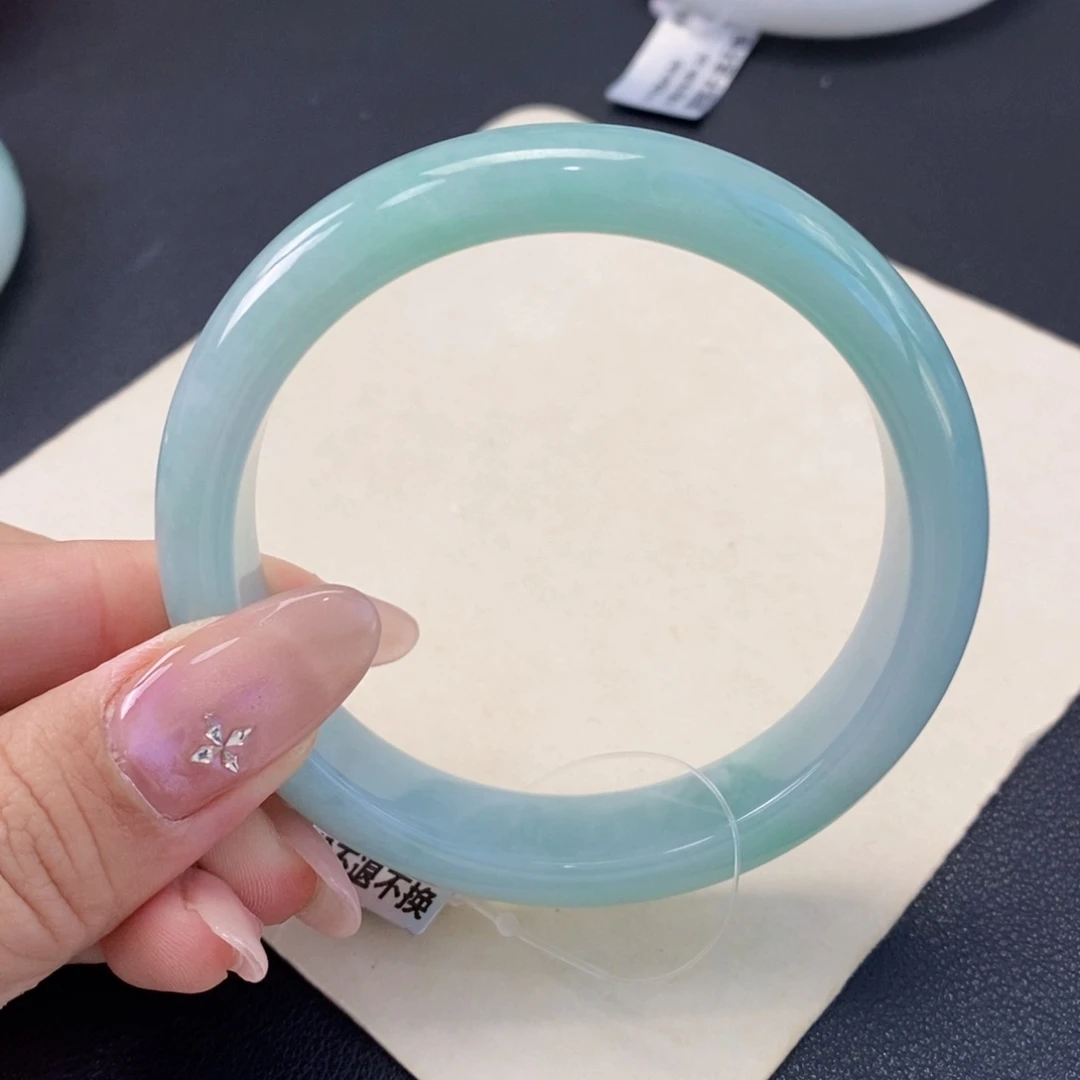 未镶嵌手镯翡翠56甜绿
