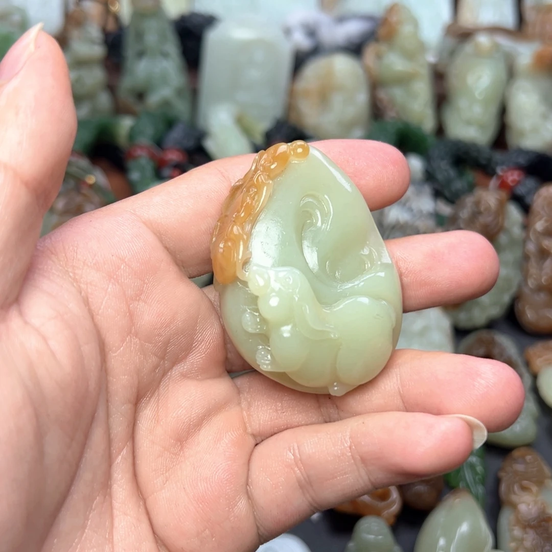 和田玉未镶嵌挂件