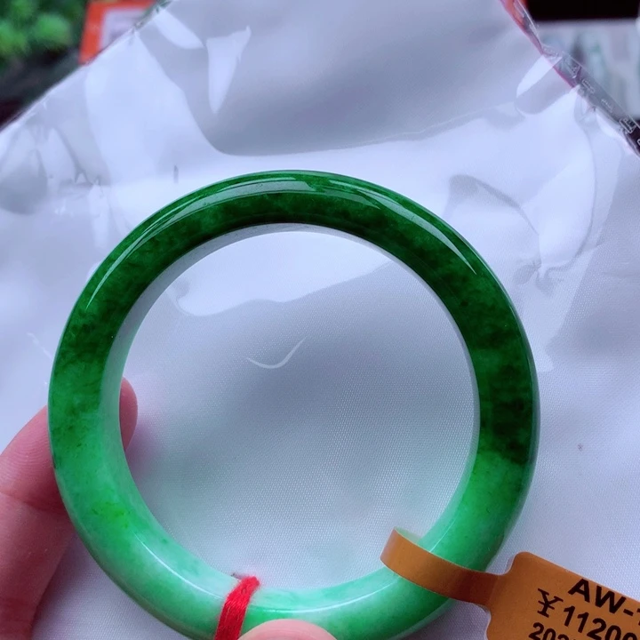 翡翠未镶嵌手镯翡翠